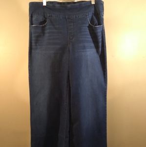 Bandolino Theadora wide leg pull on Jean size 14.